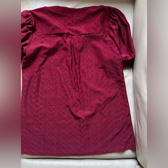 Puffed Sleeve top, Pointelle Design V Neck wine red maroon colour - Picture 2 of 6